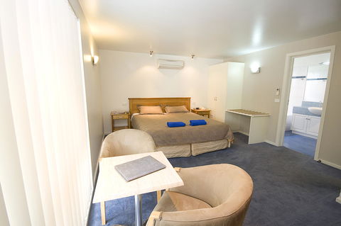 Anchorage Motel & Villas Lorne - ACT Tourism 9