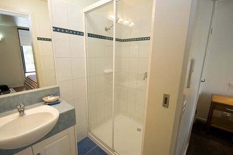 Anchorage Motel & Villas Lorne - ACT Tourism 16