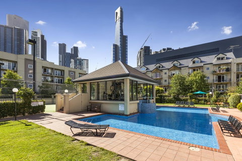 Melbourne Luxury Paradise - ACT Tourism 7