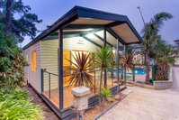 Book Torquay Accommodation Vacations ACT Tourism ACT Tourism