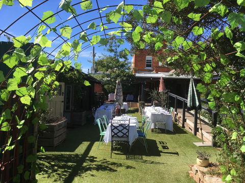 The Alexandra Hotel - ACT Tourism 34