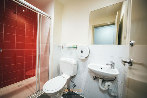 Nomads Melbourne Backpackers - ACT Tourism 17