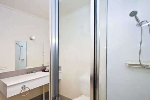 The Sandridge Motel - ACT Tourism 33
