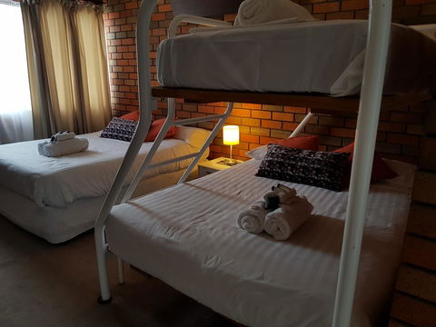 Wilsons Promontory Motel - ACT Tourism 21