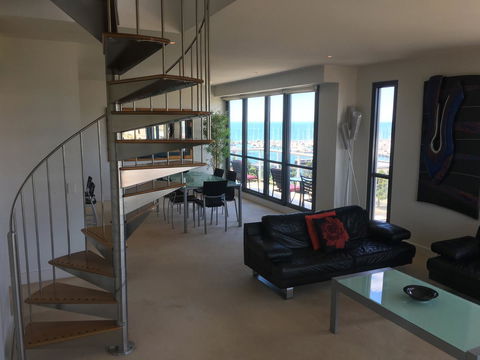 Geelong Waterfront Penthouse Apartment - ACT Tourism 4