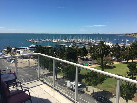 Geelong Waterfront Penthouse Apartment - ACT Tourism 1