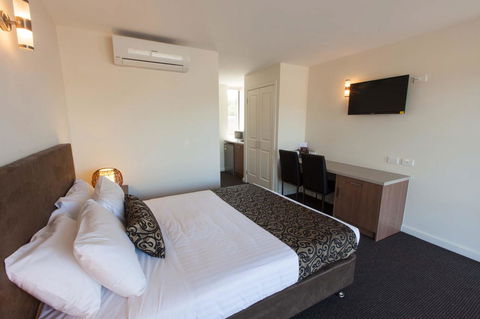 Bay Motel Safety Beach - ACT Tourism 8