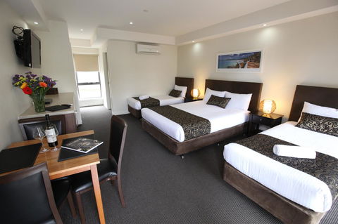 Bay Motel Safety Beach - ACT Tourism 6