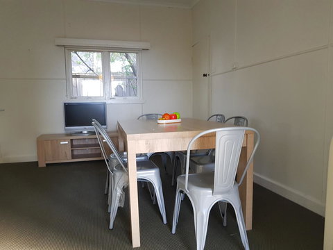 Dromana Holiday Beach House - ACT Tourism 16