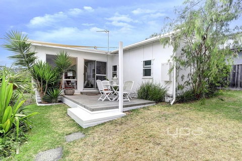 Dromana Holiday Beach House - ACT Tourism 14