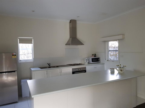 Dromana Holiday Beach House - ACT Tourism 8