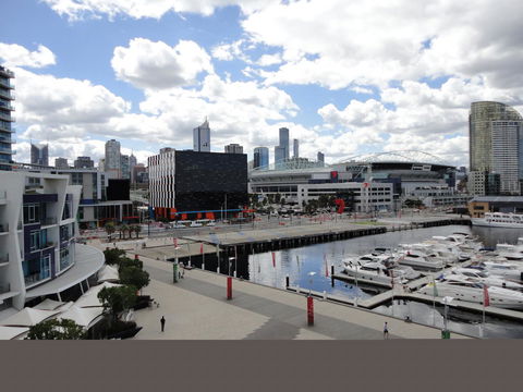AKOM AT Docklands - ACT Tourism 42