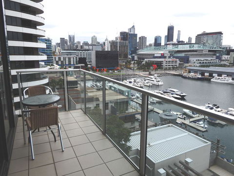 AKOM AT Docklands - ACT Tourism 38