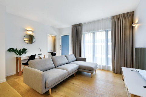 Lakes Edge Apartments - ACT Tourism 4