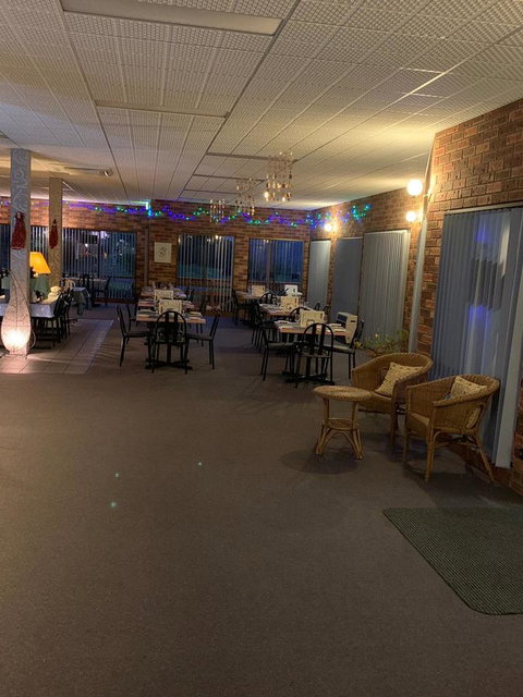 Mountain Creek Motel Bar & Restaurant - ACT Tourism 15