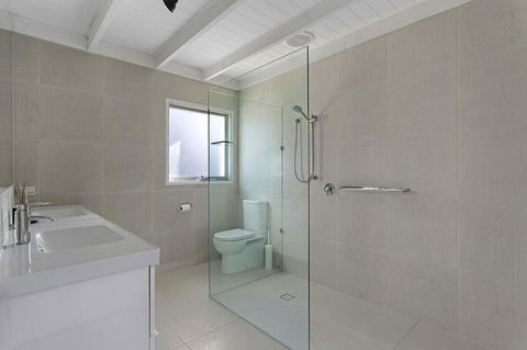 Oasis On Grange - ACT Tourism 14