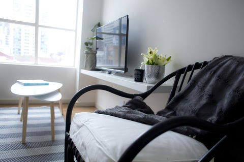 The Town Apartments - ACT Tourism 7