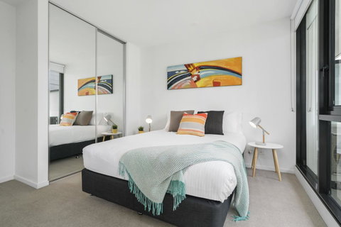 Complete Host Tiara Apartments - ACT Tourism 35