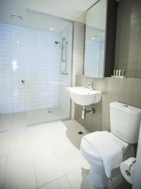 Southern Cross Serviced Apartments - ACT Tourism 21
