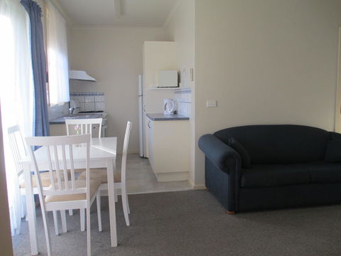 Echo Beach Tourist Park - ACT Tourism 37