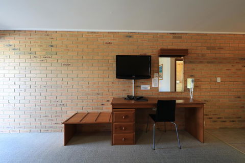 Quays Motel San Remo - ACT Tourism 9