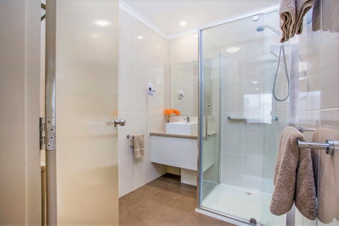 Comfort Inn Warrnambool International - ACT Tourism 3