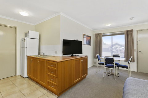 Comfort Inn Warrnambool International - ACT Tourism 31