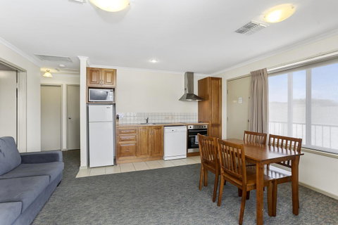 Comfort Inn Warrnambool International - ACT Tourism 35