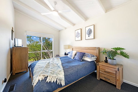 Beachside House - ACT Tourism 15
