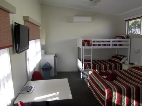 The Highlander Motel - 24HR Check In - ACT Tourism 21