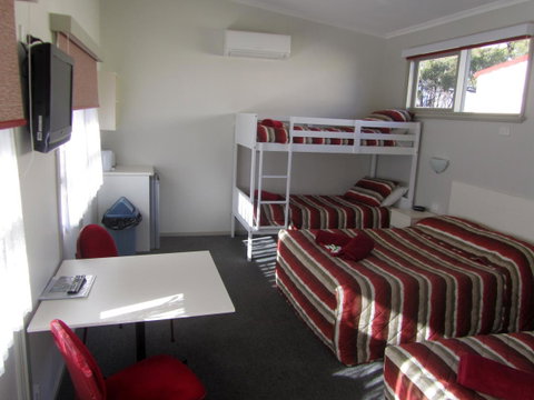 The Highlander Motel - 24HR Check In - ACT Tourism 22