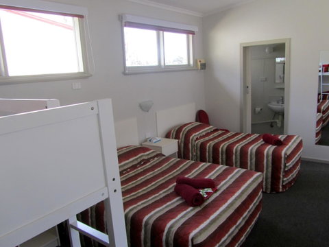 The Highlander Motel - 24HR Check In - ACT Tourism 23