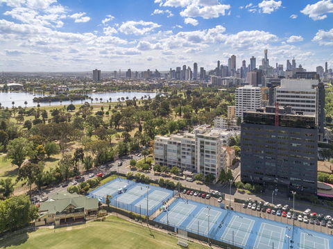 View Melbourne - ACT Tourism 27