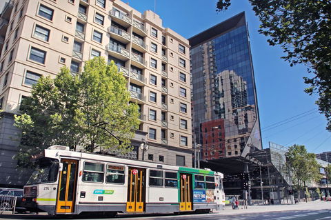 HarbourView Apartment Hotel (now Arrow On Spencer) - ACT Tourism 1