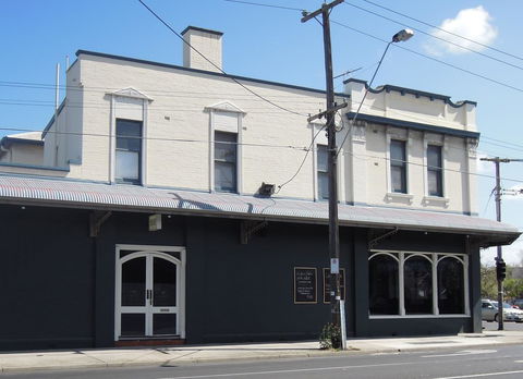 Plough Hotel - ACT Tourism 31