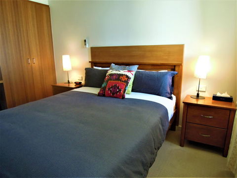 Plough Hotel - ACT Tourism 5
