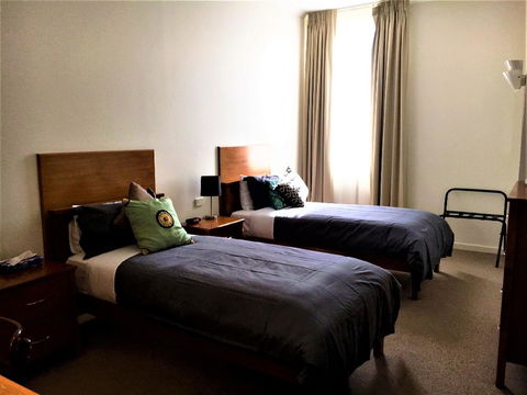 Plough Hotel - ACT Tourism 9