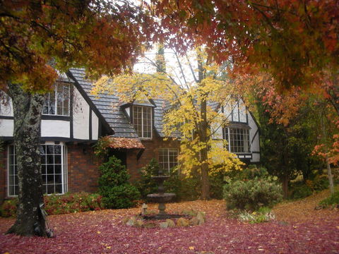 Merrimeet Cottages - ACT Tourism 0