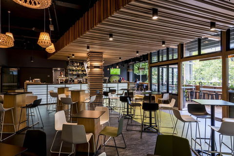 Oaks Melbourne On Market Hotel - ACT Tourism 0