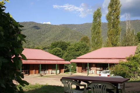 The Harrietville Snowline Hotel - ACT Tourism 17