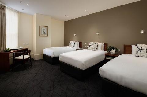 The Victoria Hotel - ACT Tourism 17
