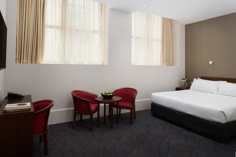 The Victoria Hotel - ACT Tourism 11