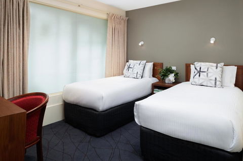 The Victoria Hotel - ACT Tourism 35