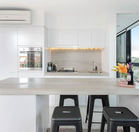 Modern Apartment in the heart of St Kilda - ACT Tourism