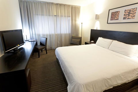 Causeway 353 Hotel - ACT Tourism 5