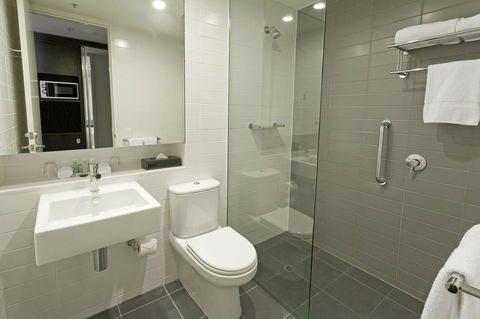 Causeway 353 Hotel - ACT Tourism 2