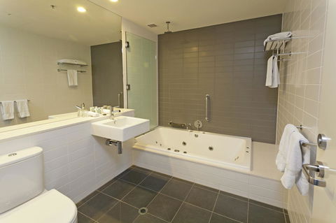 Causeway 353 Hotel - ACT Tourism 35
