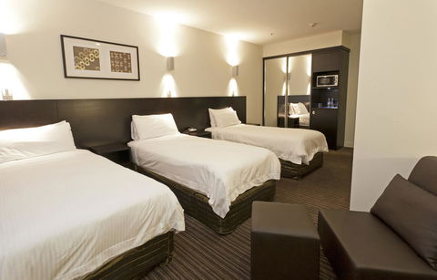 Causeway 353 Hotel - ACT Tourism 21