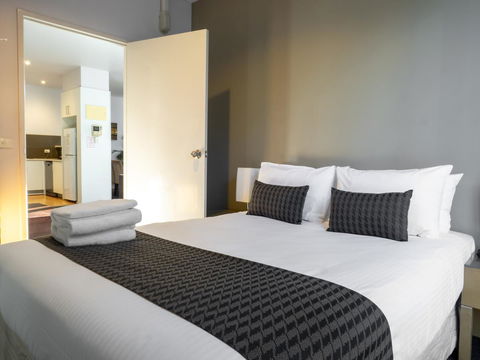 Riverside Apartments Melbourne (formerly Best Western Riverside Apartments) - ACT Tourism 24