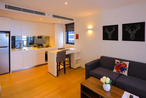 Flinders Street Apartments - ACT Tourism 6